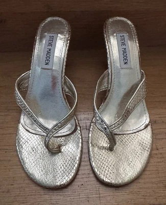 Steve Madden 中跟鞋 丁字鞋 金色 皮革 女式 6.5 码 — 第 1/4 张图片