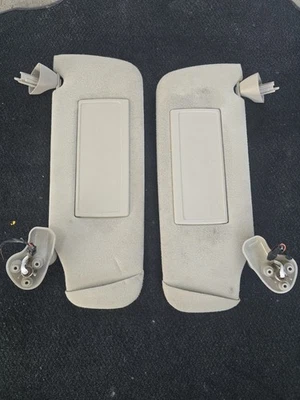 99-06 Chevy GMC Silverado Sierra Tahoe Suburban Yukon Sun Visor Set OEM - Image 1 of 4