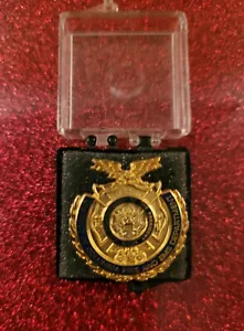DCFD Washington DC Fire& Ems 2001 inauguration Lapel pin. - Picture 1 of 1
