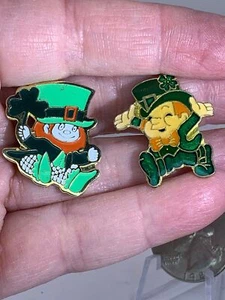 Lot of 2 St Patricks Vintage Gold Brooch Tack Pin M-2845 - Picture 1 of 3