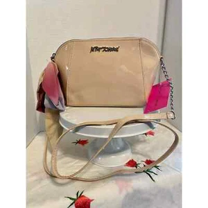 Betsey Johnson LACKLEDER XOANAYA CROSSBODY HANDTASCHE MIT MEHRFARBIGEM SCHAL NEU MIT ETIKETT - Bild 1 von 3