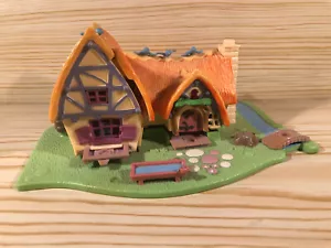Vintage Bluebird Polly Pocket - 1995 Disney Snow White Light Up Cottage + 2 Figs - Picture 1 of 8