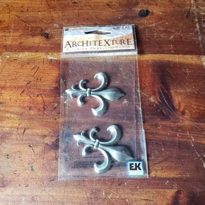 Fleur de Lis Scharnier Metall ArchiteXture Verzierung - Handwerk Scrapbooking Neu aus altem Lagerbestand - Bild 1 von 6