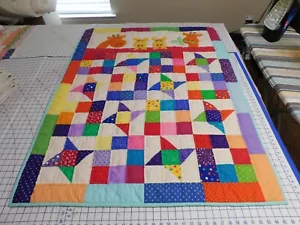 Giraffe Baby Quilt - Picture 1 of 12