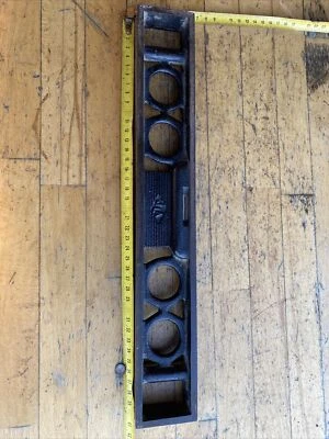 n° 4 outil ancien, niveau en acier JLA Rare - Photo 1/4