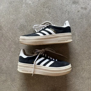 Adidas Gazelle Bold Black Plateau Sneaker Wildleder - Damen 7,5 - Bild 1 von 7