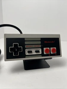 Mando Oficial Original Auténtico Nintendo NES NES-004 - Probado y Funcionando - Imagen 1 de 7