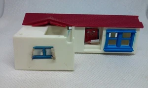 De colección Micro Máquinas Viaje Ciudad Juego Casa Suburbana Accesorio Galoob 1987 - Imagen 1 de 4