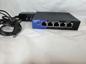 Linksys 5-Port Gigabit Ethernet Switch - SE3005 - Used - Picture 1 of 4