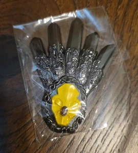 13 Thirteen Ghosts House Key Metal Prop Bam Box Akasha Invisible Man Hand - Picture 1 of 1