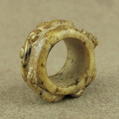 Anillo de arquero antiguo chino antiguo de jade dragón en espiral tallado dinastía Han Foto 1 de 4