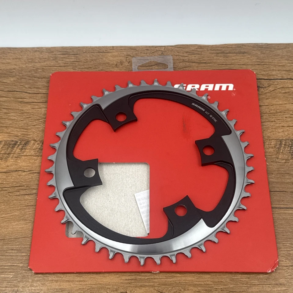 Передняя звездочка дорожная SRAM X-Sync 44T 107 мм BCD алюминиевая 12 скоростей полярно-серая - Изображение 1 из 4