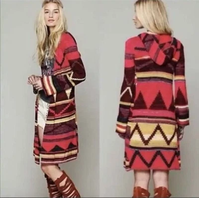 Cardigã Free People longo com capuz multicolorido Lima boho costeiro cowgirl tribal M - Imagem 1 de 4