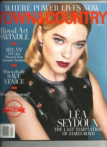 TOWN & COUNTRY MAGAZINE APRIL 2020. - Picture 1 of 1