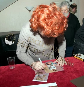 Giorgia Trasselli Casa Vianello Foto autografata Signed Photo Autografo Cinema - Foto 1 di 2