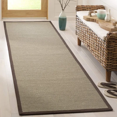 Alfombra Corredor Colección Fibra Natural - 2'6" x 8', Salvia y Marrón, Borde Sisal D... Foto 1 de 4
