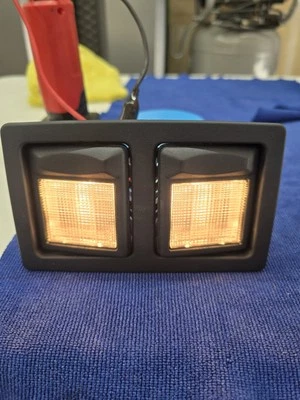 1990 91 92 93 94 95 96 1997 Lincoln Town Car Dome Light Assembly Light Blue - Image 1 of 3