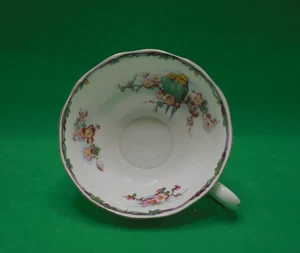 Royal Albert Crown Porzellan Teetasse rosa Blumen & Sittiche - Bild 1 von 5