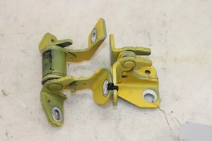 Dodge Charger 2015-2023 juego de bisagras de puerta delantera derecha OEM KI69 - Imagen 1 de 4