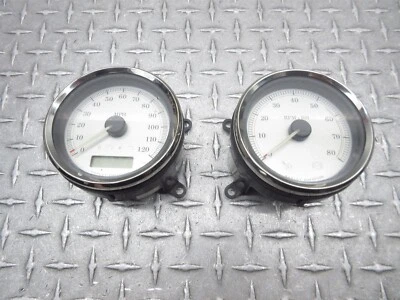 2011 06-13 Harley Davidson Street Glide FLHX OEM Gauges Speedometer Tach Lot - Image 1 of 4