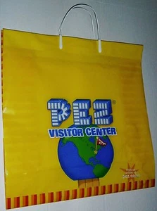 PEZ COLLECTABLE SHOPPING BAG  Pez Visitor Center ,Orange Conn. [Yellow Bag]  - Picture 1 of 1