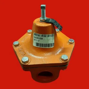 Cash Valve BFGSSSZTSO1-D QH, 1-1/2" Type B, Cast Iron Pressure Regulator - Picture 1 of 5