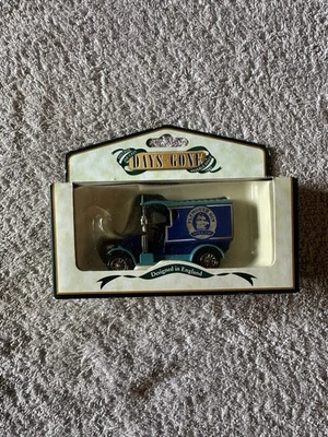Lledo  Days Gone DG085024 1912 Renault Van - Plymouth Gin - Boxed - Image 1 of 4