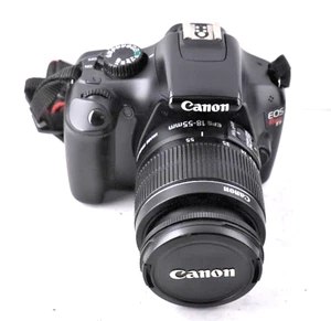 Canon EOS Rebel T3 Digital SLR Camera Black with EFS 18-55mm Lens VERY GOOD COND - Picture 1 of 8