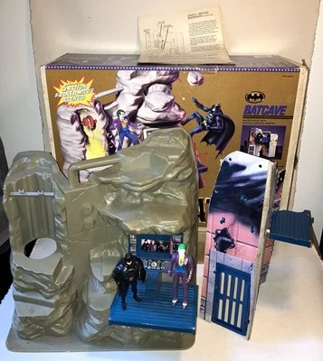 Juego de colección Toy Biz Batman película Batcave Master 1989 DC incompleto con caja Foto 1 de 4