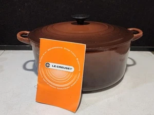 NEVER USED Le Creuset Cast Iron 28 Chestnut Brown Dutch Oven 7-1/4 Qt. READ - Picture 1 of 14