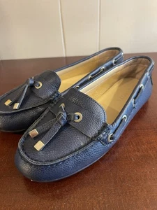TALBOTS EVERSON MOCASINES PLANOS DE CONDUCCIÓN DE CUERO CON BORLAS AZUL MARINO PARA MUJER TALLA 6 - Imagen 1 de 9