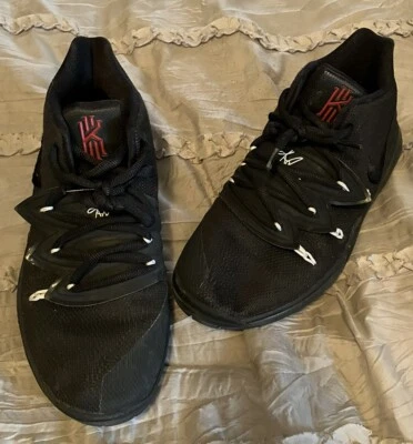 Кроссовки баскетбольные NIKE Kyrie Irving 5 GS Bred AQ2456-016 черные молодежный размер 7 - Изображение 1 из 4