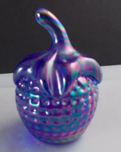 Contemporary Gibson Carnival Glass Strawberry 2-¾ inches-1998 - Picture 1 of 3