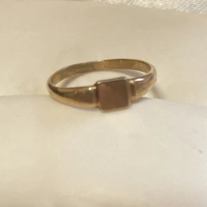 1950’s 10K Yellow Gold Child's Square Signet Ring - Picture 1 of 1