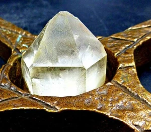 BERGKRISTALL 45,72gr 36 x 37 x 31,8mm aus Bronzekreuz - Bild 1 von 9