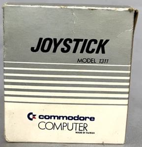 RARO Commodore 1311 Joy Stick Vintage VIC-20 Colores en 1981 Caja probado pero rígido - Imagen 1 de 11