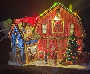 RARE 2017 LEMAX Christmas At The Farm Exterior Lighted Village Barn Retired - Picture 1 of 18