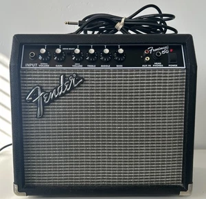 Fender Frontman 15G 38 Watt Guitar Speaker Amplifier w/ Power & Instrument Cord - Picture 1 of 8