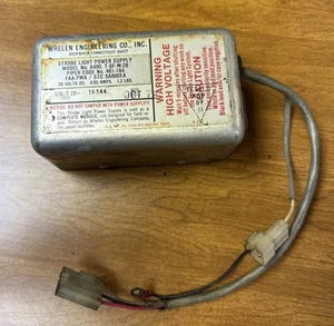 SA800EA / A490 T-28 | WHELEN: STROBE LIGHT POWER SUPPLY 28 VOLTS DC , 0.85 AMPS - Picture 1 of 11