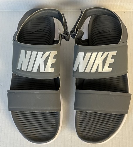 Nike Tanjun sandali comodi sandali grigi 882694 002 donna 10