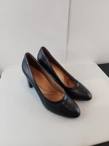Clarks Artisan Pumps Womens Size 10 M Black Leather Slip On Shoes - Picture 1 of 8