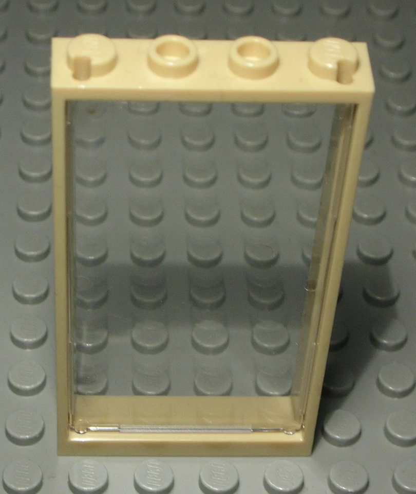 Lego Fenster 1x4x6 Beige mit Transparenter Scheibe - Bild 1 von 1