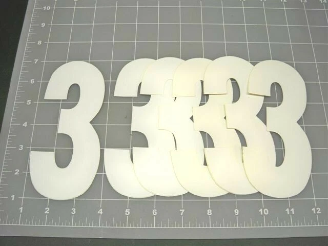 NUMBER 3 贴纸 6 英寸白色乙烯基 6 数量比赛评分免运费 — 第 1/1 张图片