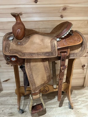 16” Circle Y Western Roping Saddle Model 1211 - Image 1 of 4
