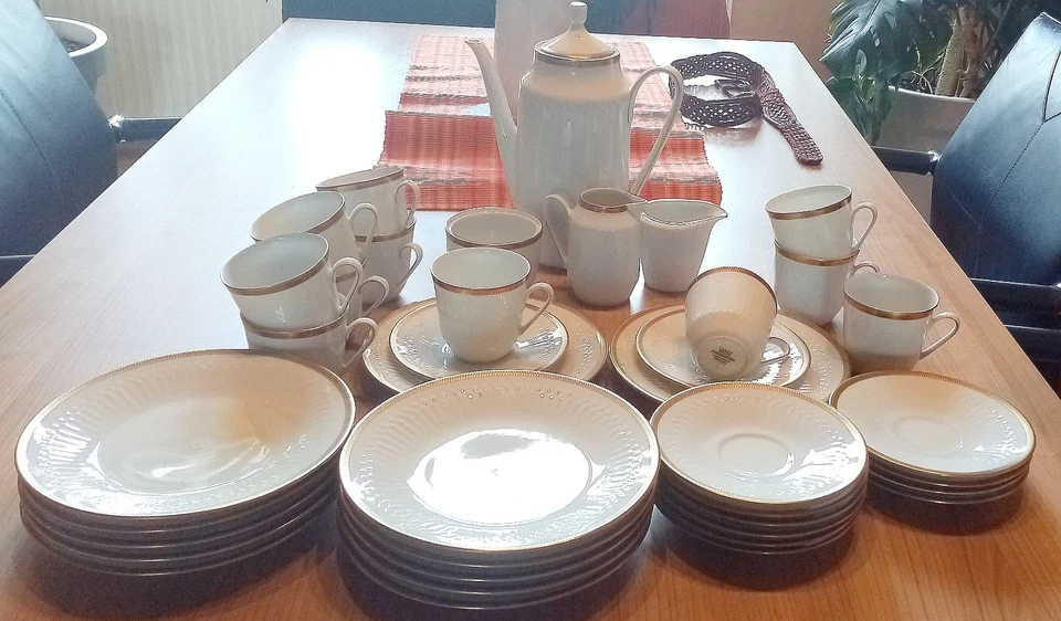 Hutschenreuther Kaffeegeschirr für 12 Personen, Arzberg Bavaria Nr. 2976 - Bild 1 von 4