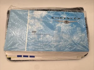 2009 Chrysler 300 Owners Manual With Case And Supporting Papers New Sealed - Bild 1 von 2