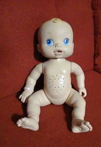 Muñeca niña Baby Alive Wets And Wiggles 2006 no funciona - Imagen 1 de 5