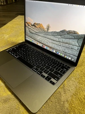 Apple MacBook Air Vendo mi MacBook — excelente estado y totalmente funcionando. Foto 1 de 3