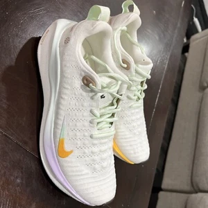 Nike ReactX Infinity Run 4 White Vapor Green Sneakers HF5730-191 Womens Size 8.5 - Picture 1 of 12