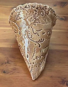 VINTAGE Ceramic Cornucopia Horn Of Plenty Centerpiece or Hanging Planter - Picture 1 of 7
